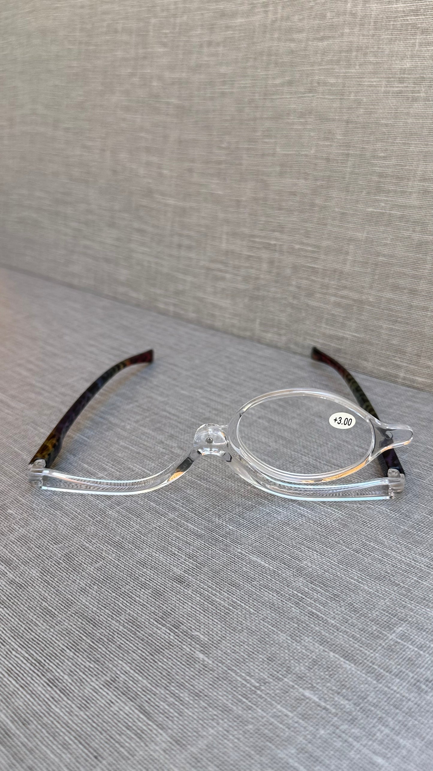 Clear Beauty Readers